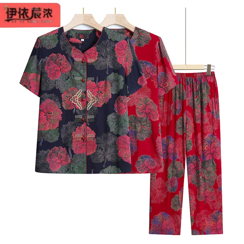 Летняя бабушка наряд из шелковой рубашки с короткими рукавами 2024 новый пожилая мама наряд прохладный женский набор из двух частей