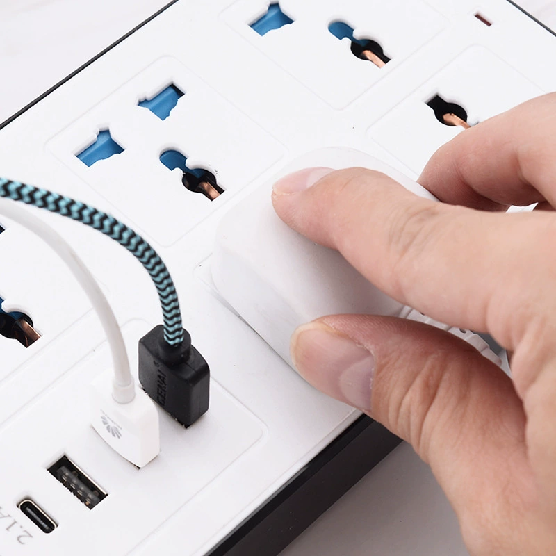 吉顺 6‑hole plug-in board universal hole plug-in 2m US-European plug-in board with cable socket for foreign trade USB plug-in