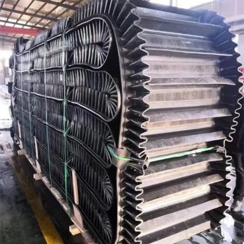 阻燃耐热波状裙边皮带 能耗低裙边输送带 胶带强度高裙边皮带