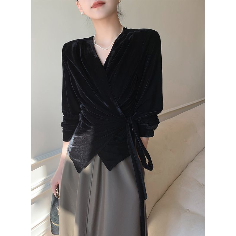 Black Collar Sleeveless Flat Cloth Short Top Women's Autumn and Winter New French Retro Temperament V Neck Easiest for Match New