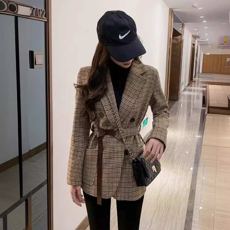Customized Slim-Fit Plaid Jacket for Women, Spring and Autumn Chic Internet Celebrity Blazer, 2026 Spring and Autumn Waist-Cinching Blazer