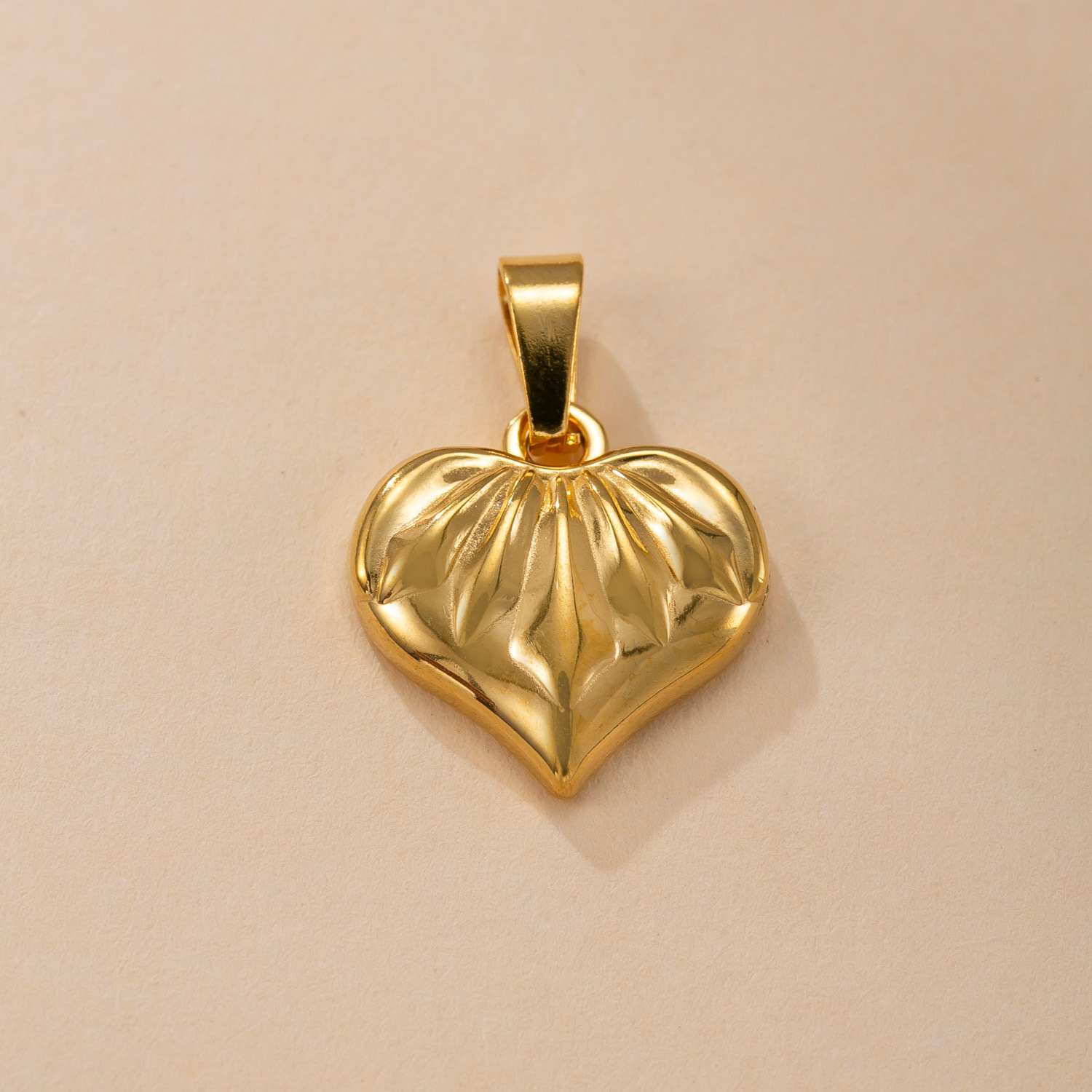 Colgante único Joyas de fundición de acero inoxidable transfronterizas Amor collar de diamantes con incrustaciones de micro temperamento accesorios de joyería de bricolaje de lujo ligero