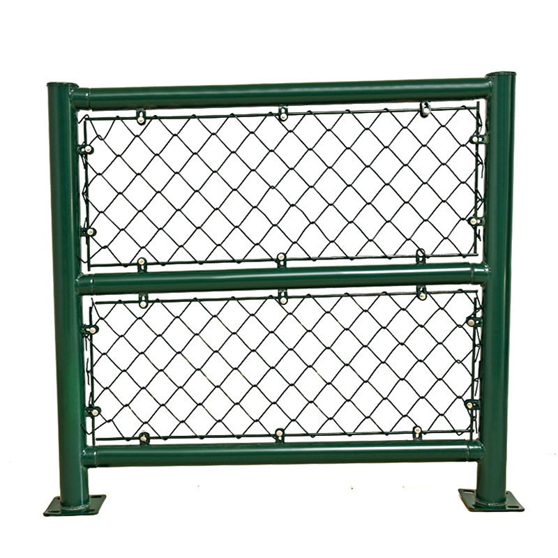 Green oscuro campo de recreo cerca de campo de recreo campo de recreo de seguridad barrera de baloncesto valla de barrera de alambre de púas