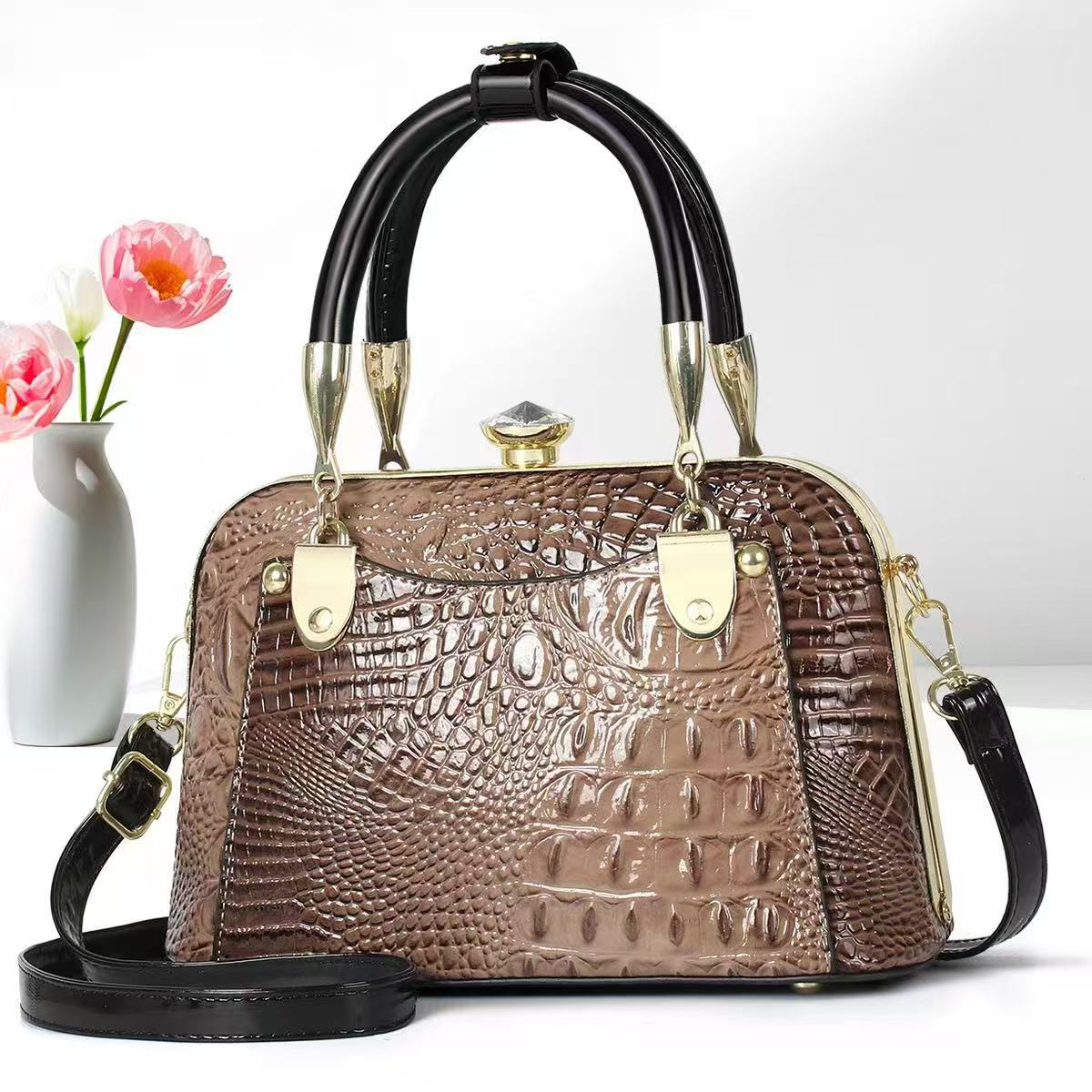 Bolsos de mujer verano nuevo estilo bolso de madre bolso de hombro de mediana edad bolso de mensajero de nicho de regalo de todo fósforo