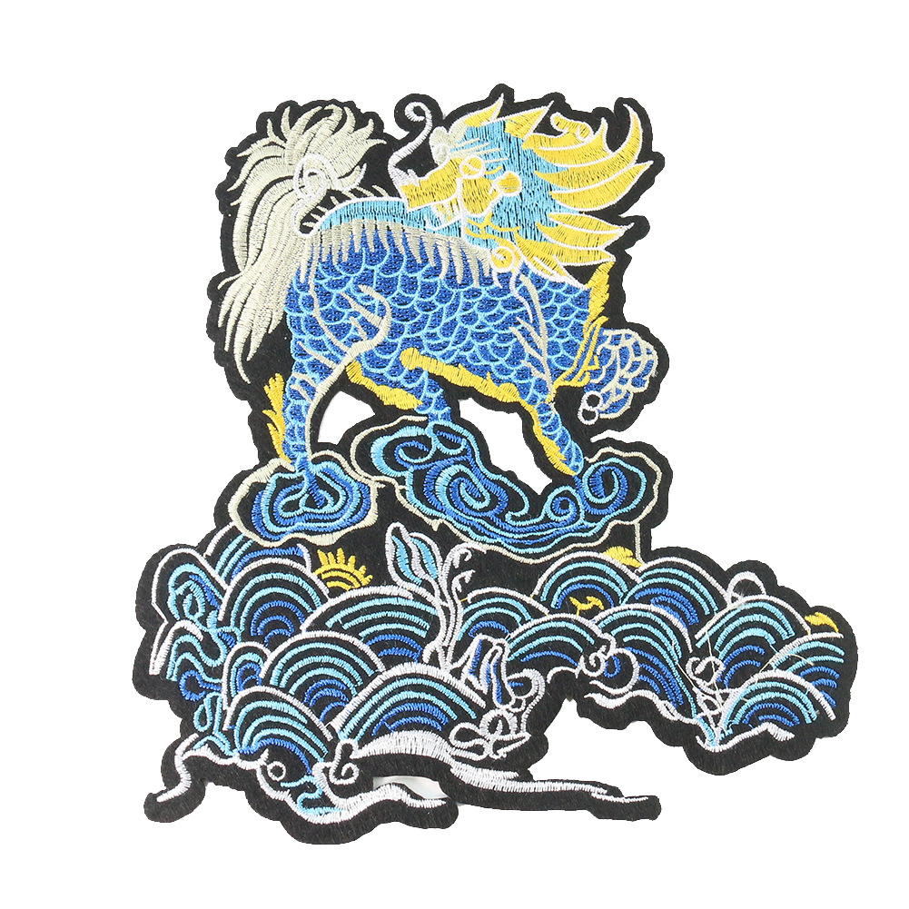 中国风大号绣花贴踏云麒麟刺绣布贴古风服装旗袍辅料diy背胶补丁
