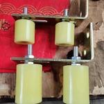 厂家供应尼龙电动推拉门靠轮 定位导向平移吊门轮 滑轮脚轮多种号