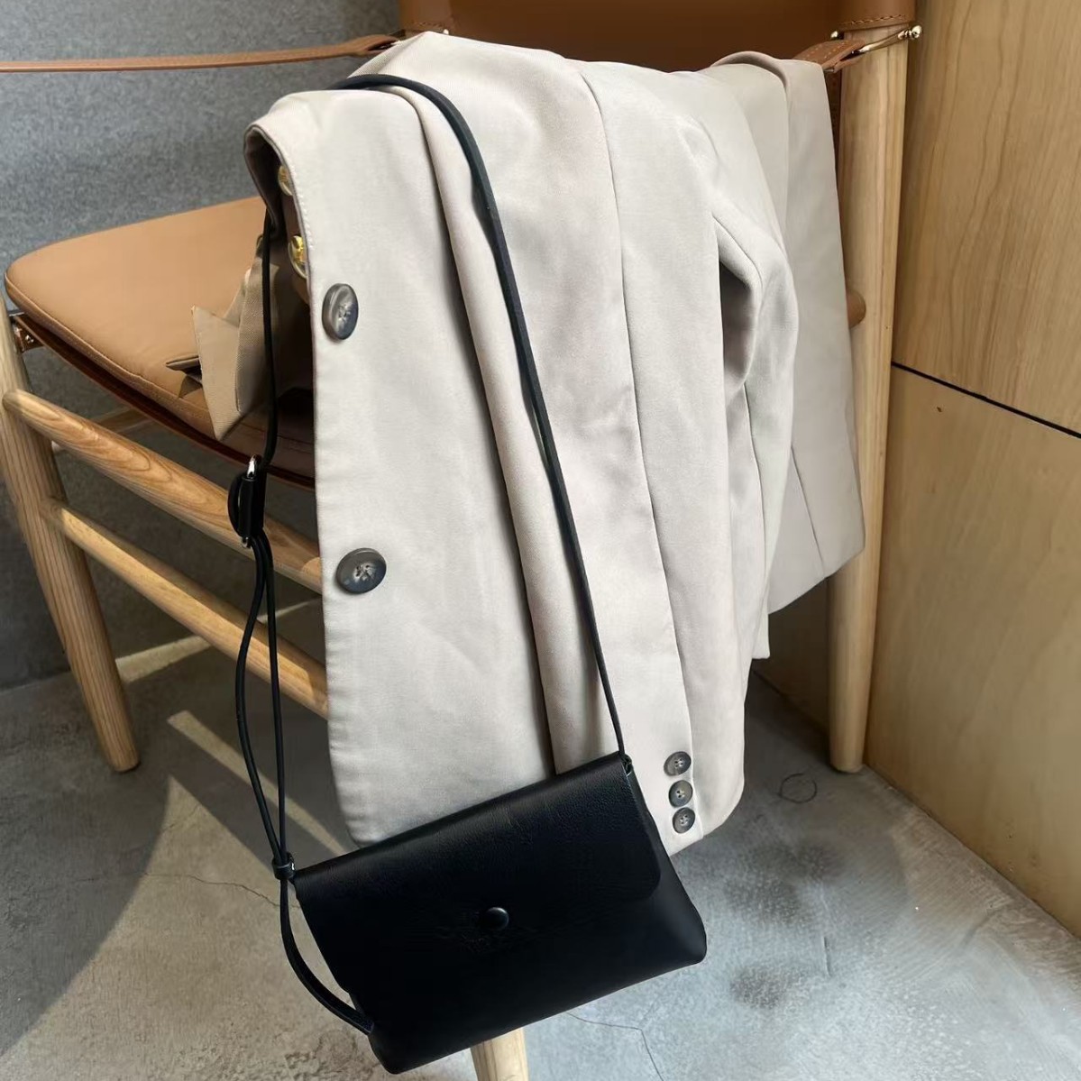 2026 Spring/Summer New Minimalist Single Shoulder Crossbody Bag For Women, Fashion Cowhide Commuter Phone Bag, Designer Handbag - Thumbnail 2