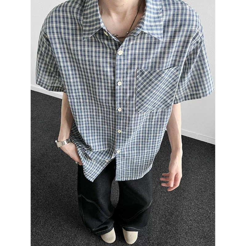 Herrenbekleidung Hellblaues kariertes Kurzarm-Arbeitshemd für Herren Locker geschnittener, trendiger Sommer-Cardigan Hochwertige Jacke_voghion.com