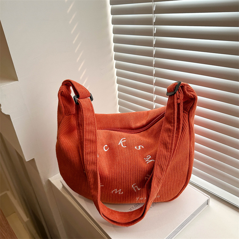 2024 invierno nuevo diseño de nicho, bolso de gran capacidad, bolso de hombro de moda simple, mochila casual simple