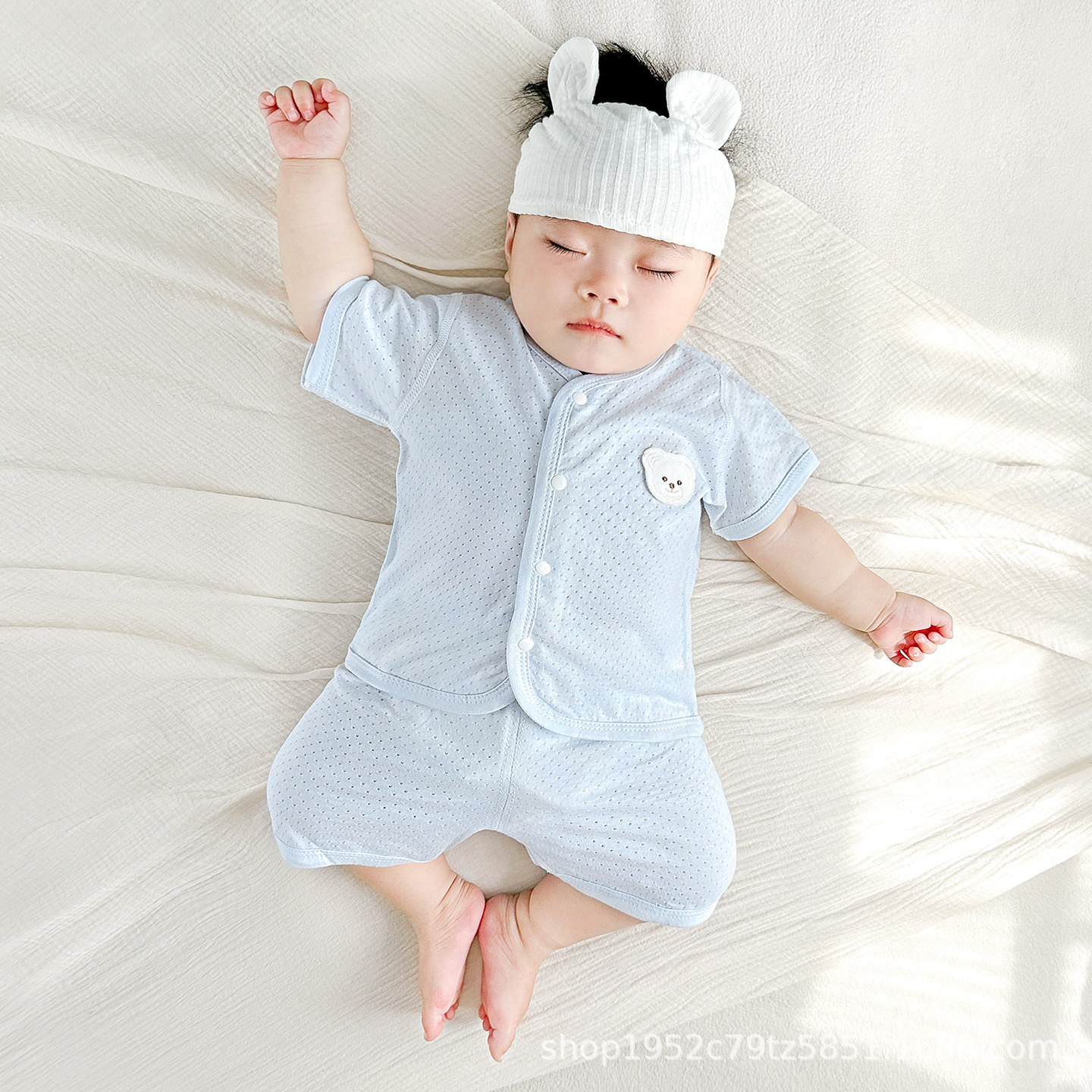 Conjunto de pijamas de verano para bebés, estilo fino, para niños y niñas, conjunto de verano de manga corta, ropa de bebé con abertura en la entrepierna.