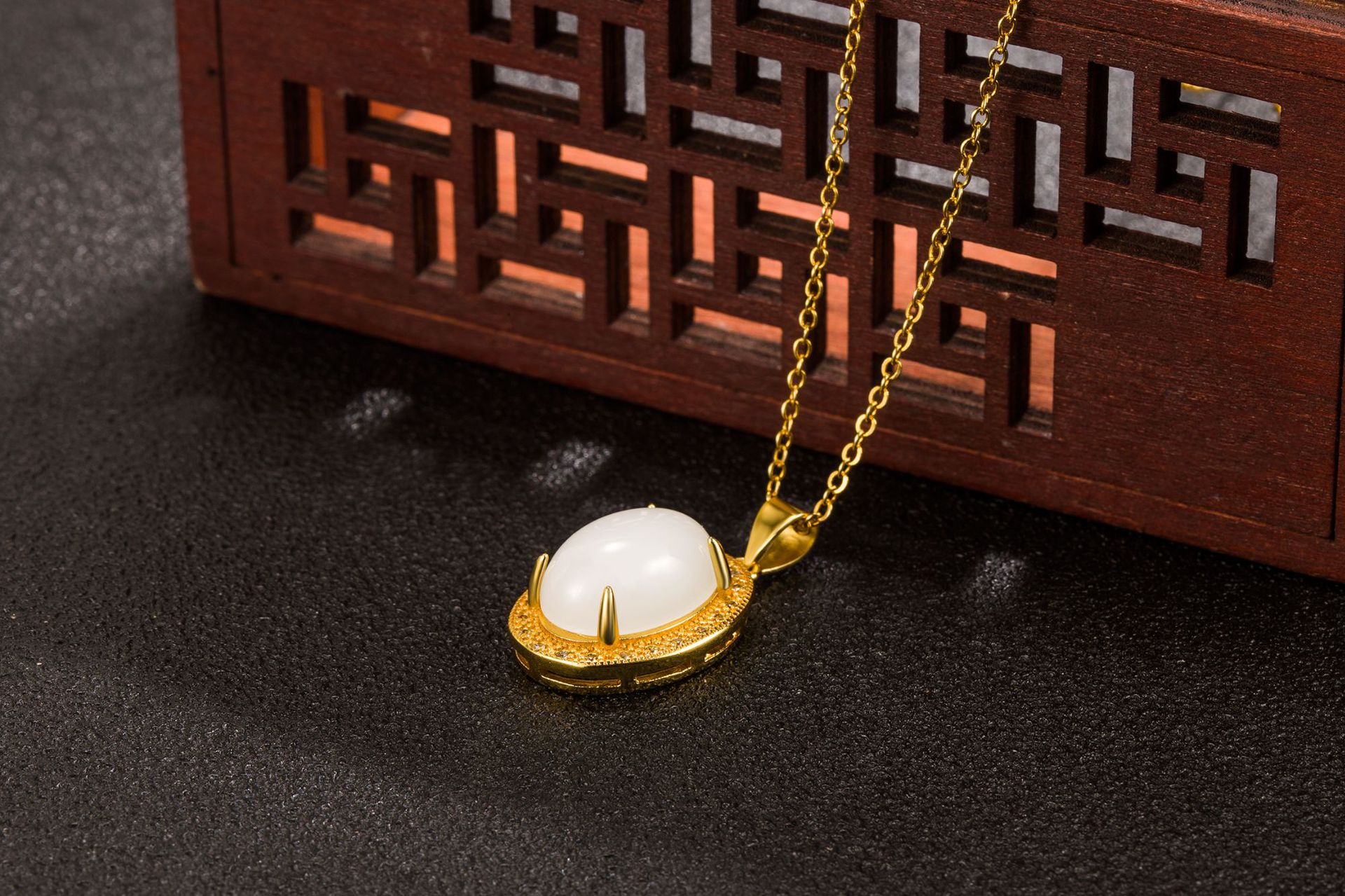 retro imitation white jade water drop oval copper gold-plated pendant