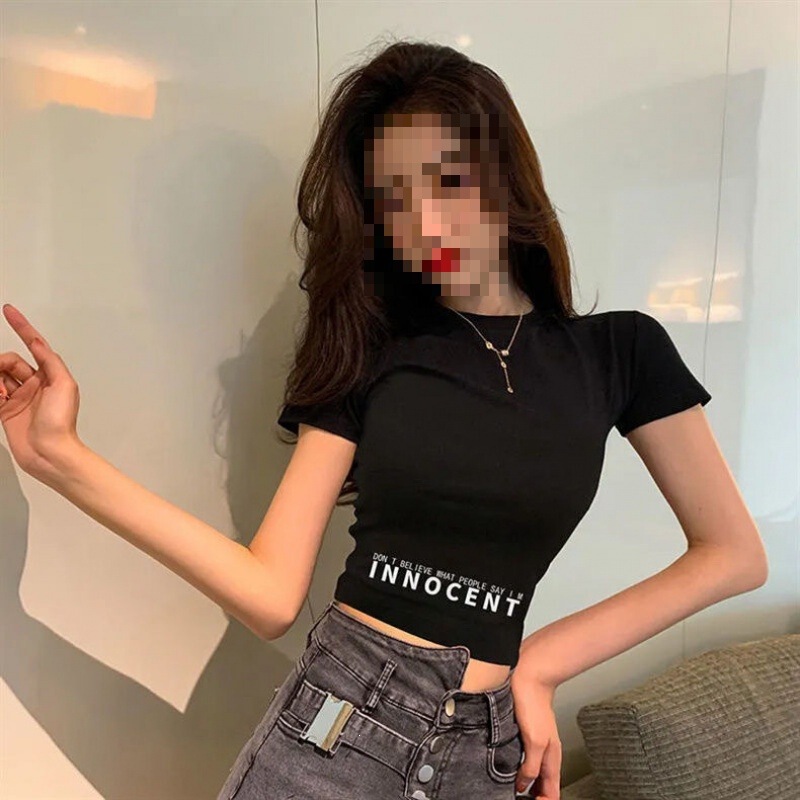 Trendy Short-Sleeve T-Shirt for Women, Slim-Fit Summer Crop Top, Fashionable Short-Sleeve Top for Women