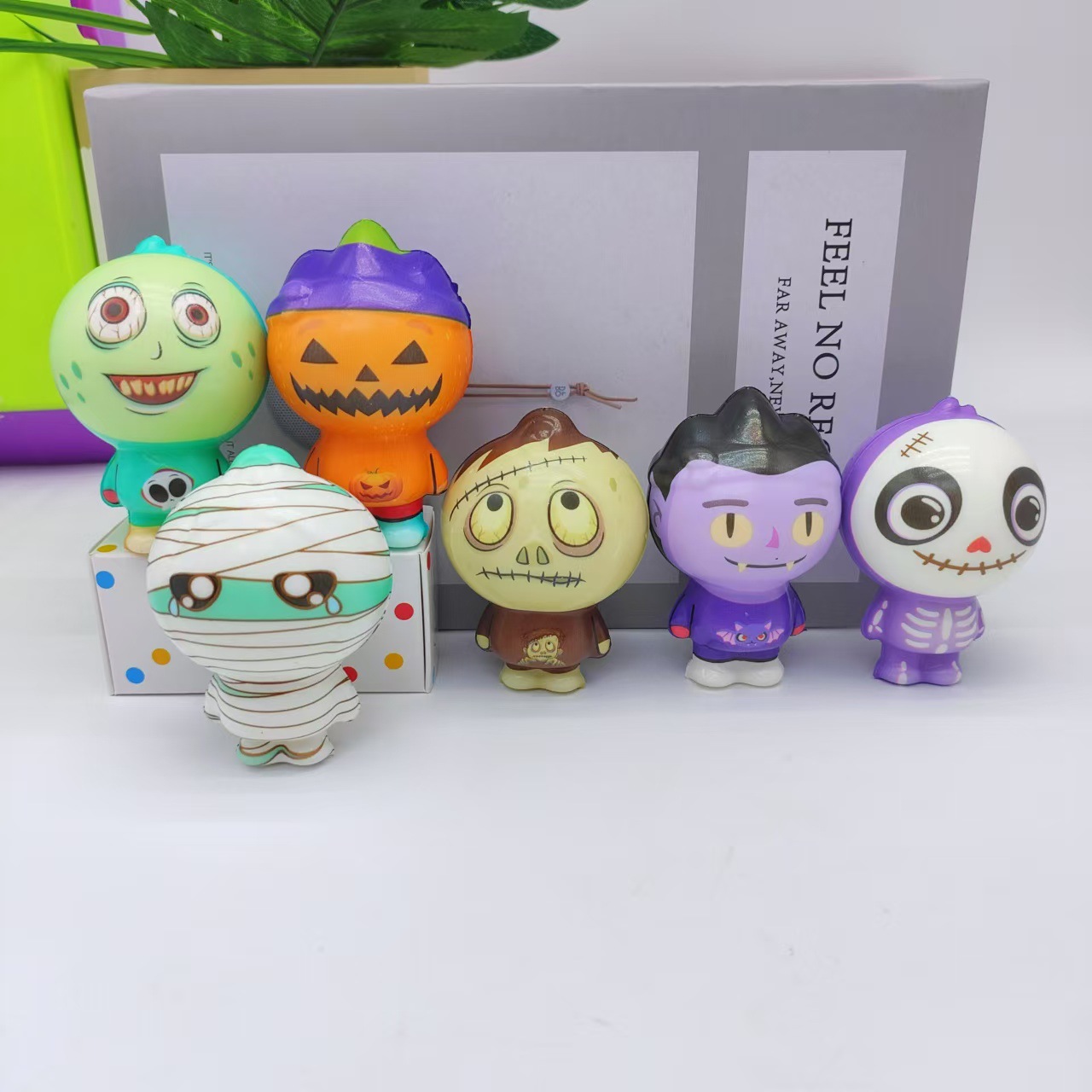 squishy Halloween hand-held cross-border decompression pinch music slow rebound children's small toys wholesale horror doll