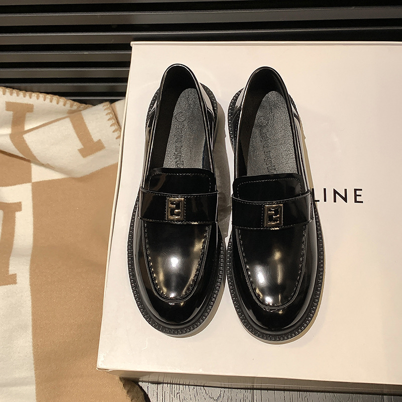 Grape Mom Spring New Gold Small Square Buckle British Style All-match Round Head Thick Heel Lefu Small Leather Shoes for Women