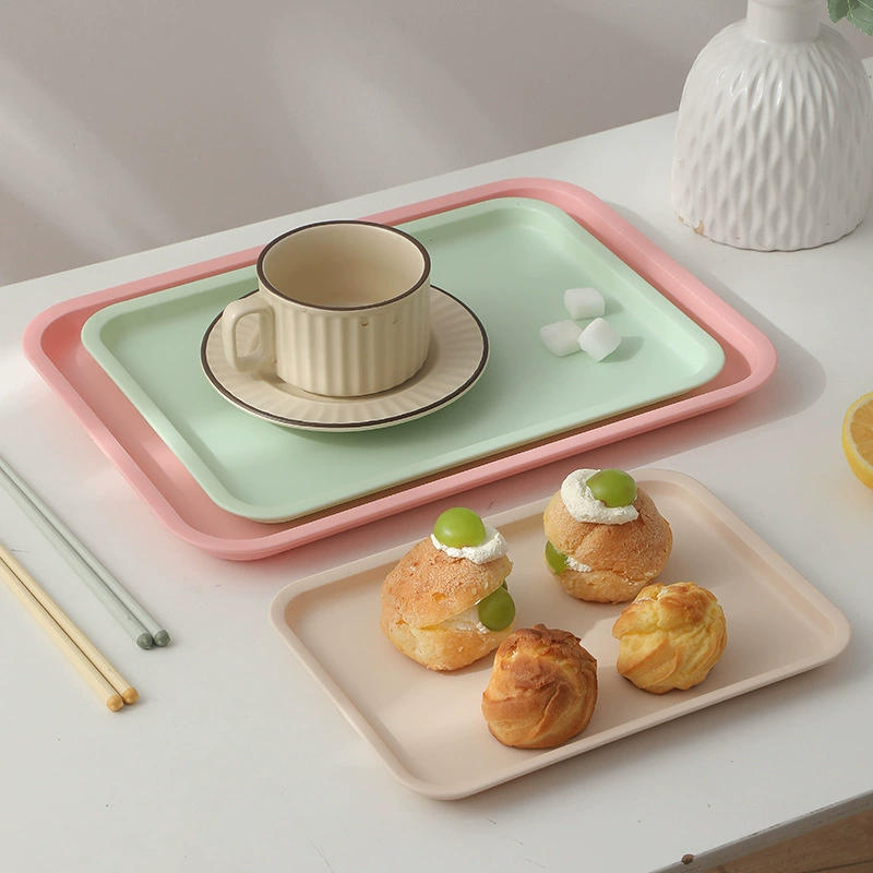 Простой поднос для домашнего использования, тарелка для фруктов, пластиковая обеденная тарелка, прямоугольная форма, подходит для детского сада, школы, доставки еды, школьной столовой, оптом.