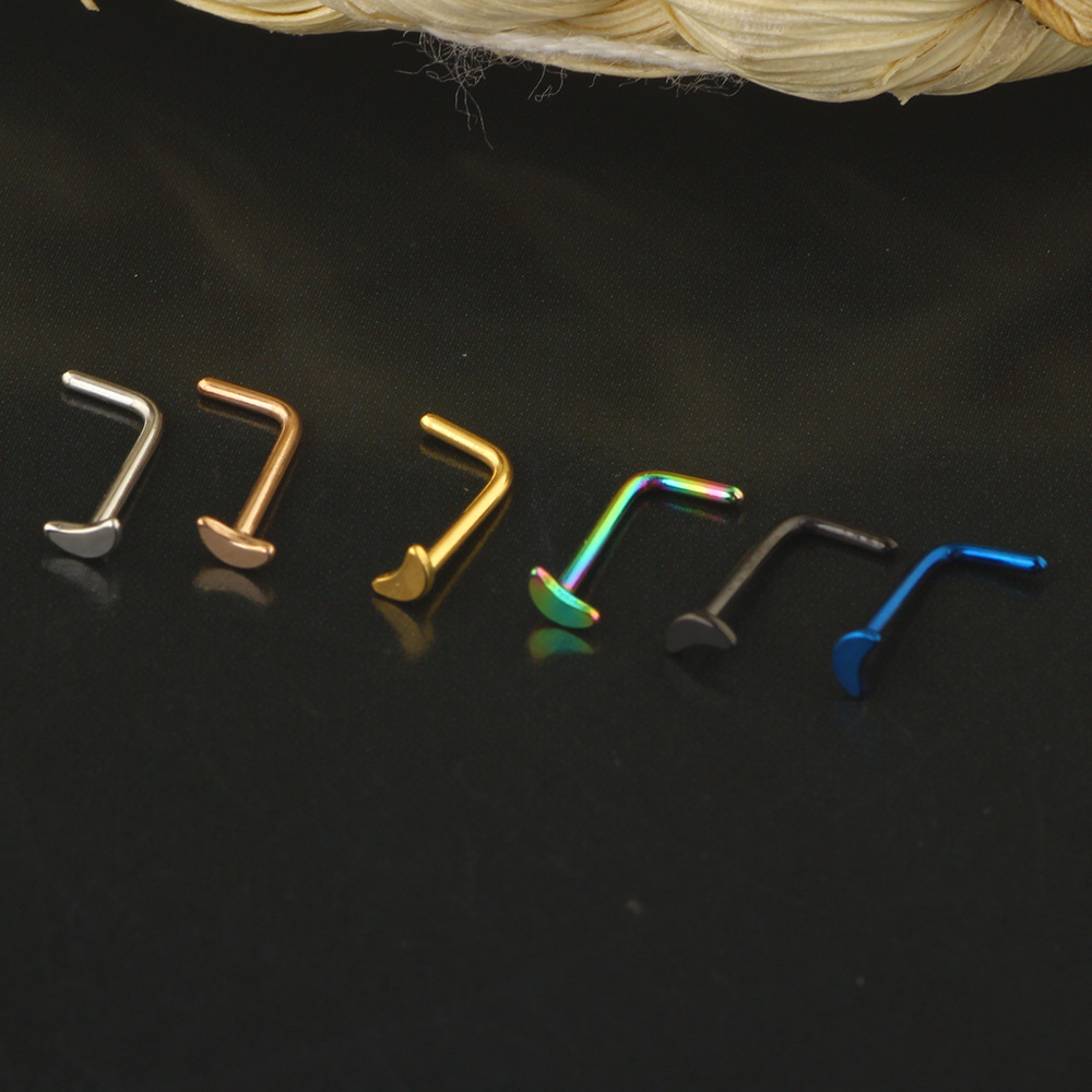 Pointed titanium steel lip stud product view