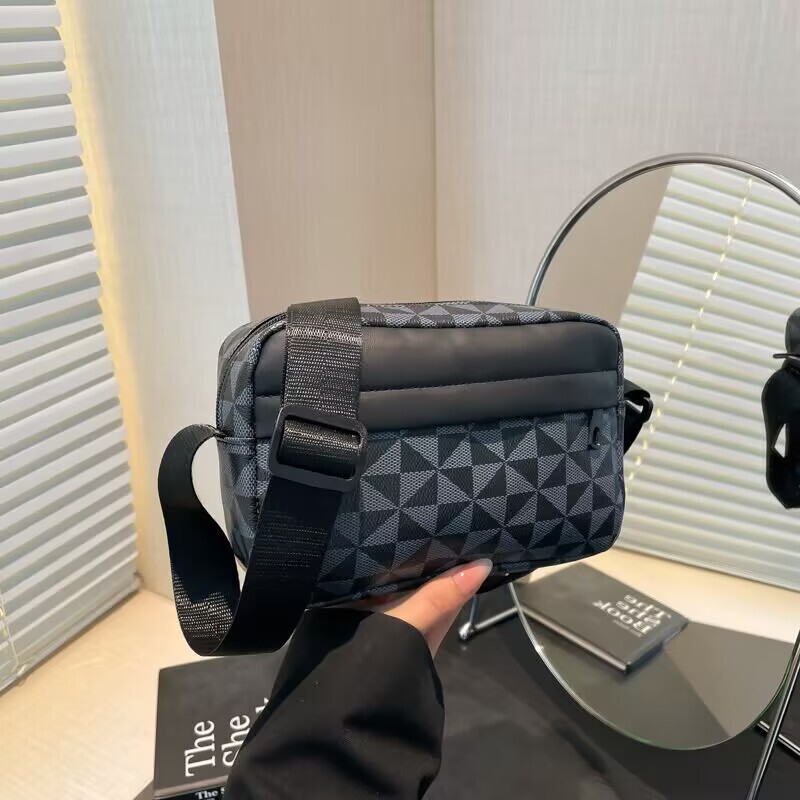 Cross-Border 2025 Spring New Style Shoulder Bag, Fashionable and Simple, Personalized Mobile Phone Bag, Casual and Stylish Cross-Body Small Square Bag Cross-Border 2025 Spring New Style Shoulder Bag, Fashionable and Simple, Personalized Mobile Phone Bag, Casual and Stylish Cross-Body Small Square Bag