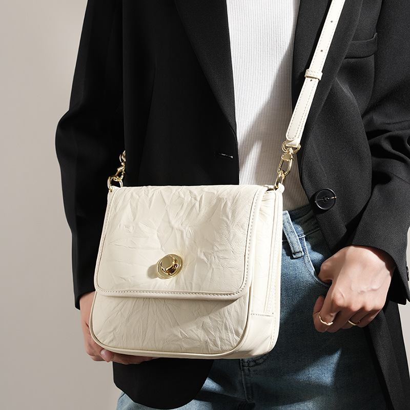 2023 New Hand Grab Pattern Cowhide Underarm for Women High Grade Pleated Black Tote Cross Shoulder Bag_voghion.com