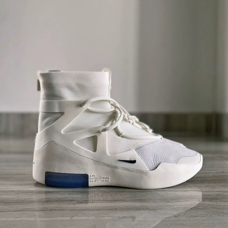 FOG 1 high-top zippered basketball shoes, LeBron James co-branded, black, high street, air cushion, avant-garde casual sports shoes FOG 1 high-top zippered basketball shoes, LeBron James co-branded, black, high street, air cushion, avant-garde casual sports shoes