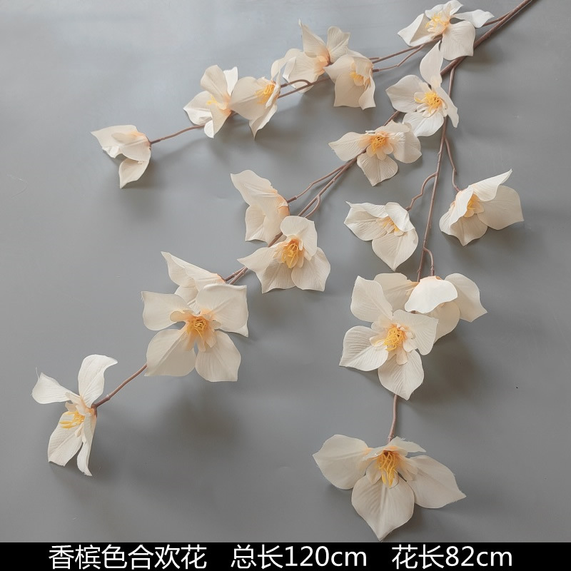 シャンパン色の結婚式の花の花の花の材料の結婚祝いの装飾の花の講堂の装飾の花のプラスチックの花の道は花の造花を導いています。|undefined