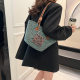Fashion casual texture tote bag 2025 new large capacity holiday bucket bag high color value simple commuter bag