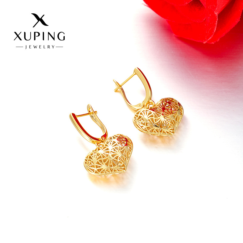 Xuping estilo simple aleación de cobre chapado 24k hueco amor perno hueco lujo personalidad auriculares al por mayor mujeres
