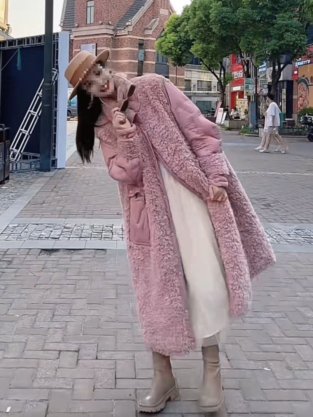 冬季新款时尚百搭拼接长款羽绒服年时尚轻奢设计感撞色外套女