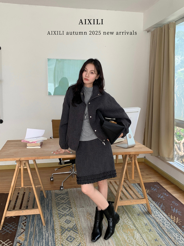 爱西里2025秋气质简约立领毛呢外套+拼木耳花边设计短裙套装15507|undefined