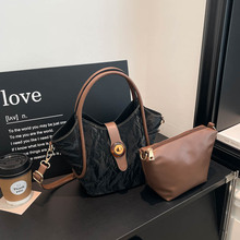 �߼��а���Ů2025�＾�¿�ͨ��Ҹ�°��r�к��sС���OӋ�μ�б���