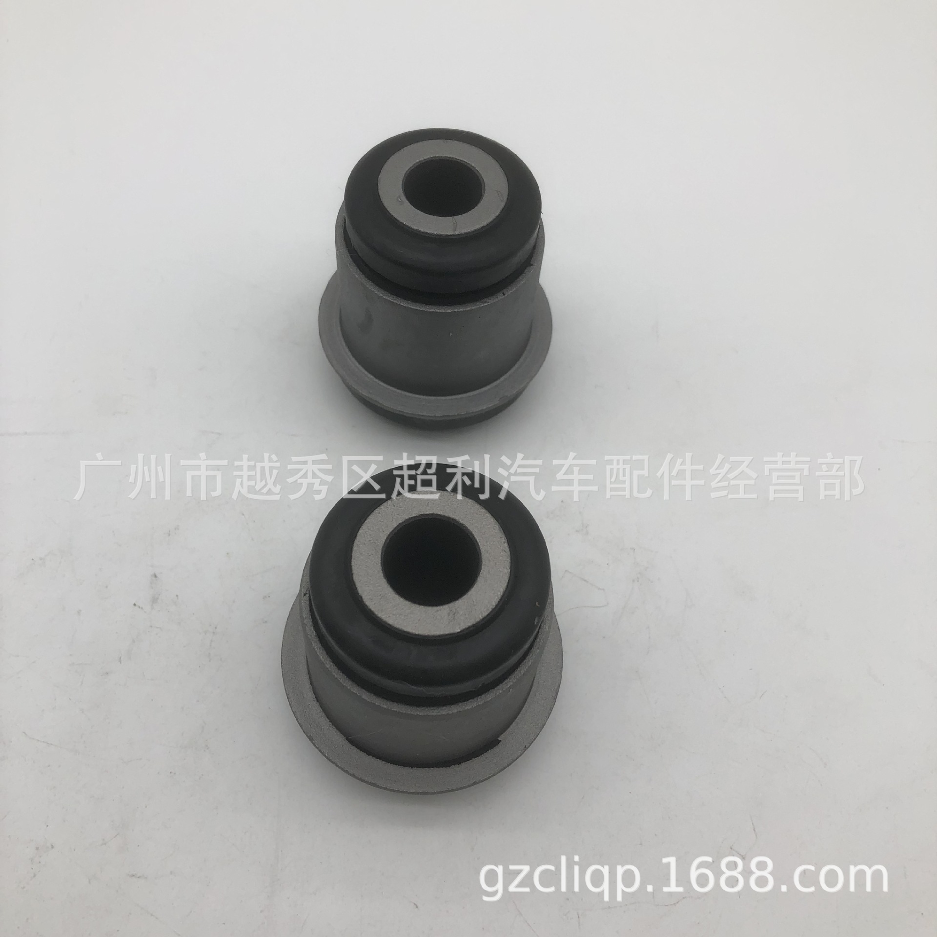 Applicable to MK335060 MK633970 Fuso CANTER Mitsubishi Bars Hanger Rubber Sleeve
