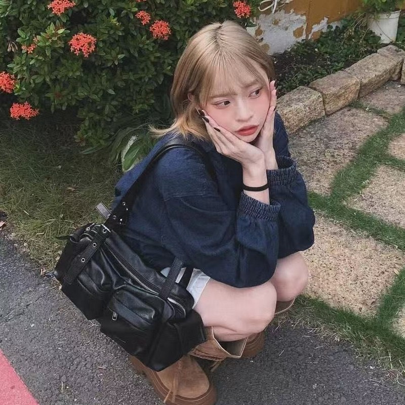 Samo Ondoh 韓国ファッション女性脇の下オートバイショルダーバッグマルチポケット調節可能なクロスボディバッグ|undefined