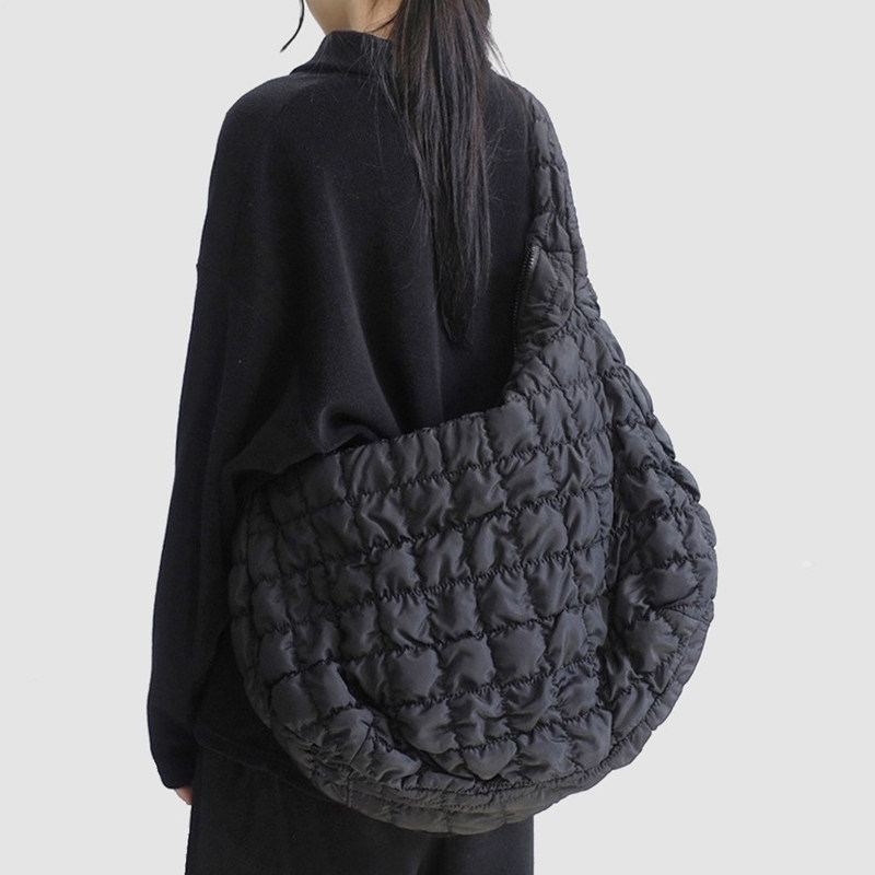 Yunduo bag, same style as Xin Zhilei's, Korean version of the pleated large bag for women, mgzbag large-capacity crossbody bag Yunduo bag, same style as Xin Zhilei's, Korean version of the pleated large bag for women, mgzbag large-capacity crossbody bag