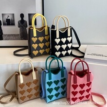 韩版可爱时尚爱心立体针织包撞色手机包斜跨包女手拎外出便携手机