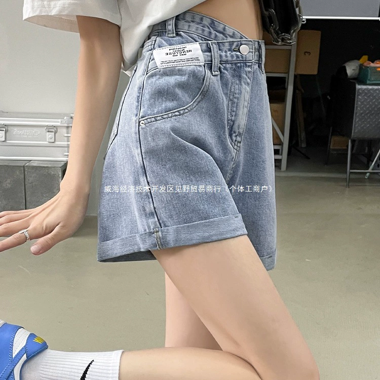 Джинсовые шорты с ультравысокой талией для женщин, летний тонкий стиль, новые модные широкие брюки трапециевидной формы для похудения для миниатюрных девушек 2025 года.