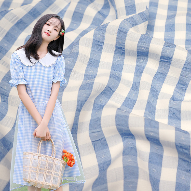 春夏薄款连衣裙防晒衣时装面料涤纶弹力提花色织泡泡格子衬衫布料