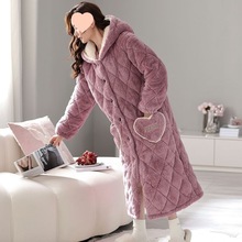 冬款珊瑚绒三层夹棉睡袍女宽松加绒加厚长款可外穿连帽棉袄家居服