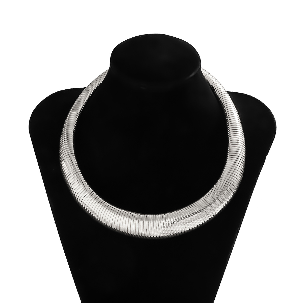 ball chain Chain Type 1 Piece Quantity Hip-Hop Retro Solid Color Metal Ball Chain Choker Wholesale