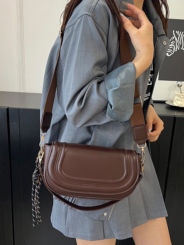 Transfronterizos al por mayor de lujo damas silla de montar nuevo comercio exterior de alta moda moda versátil ocio mochila de hombro
