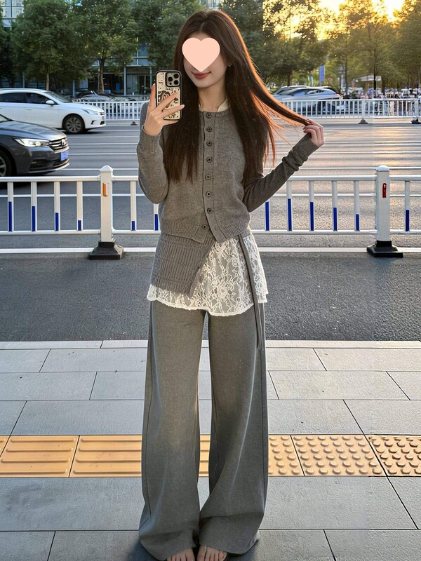 Super Trendy Outfit for Early Spring: Korean-Style Gray Knitted Cardigan Top and Gray Skirt Two-Piece Set for Petite Women Super Trendy Outfit for Early Spring: Korean-Style Gray Knitted Cardigan Top and Gray Skirt Two-Piece Set for Petite Women