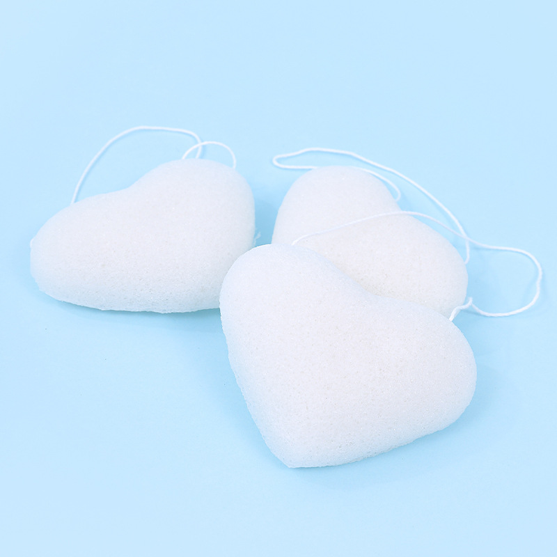 Fábrica personalizada de amor konjak lavado facial bebé super suave no daña la piel lavado esponja de baño al por mayor