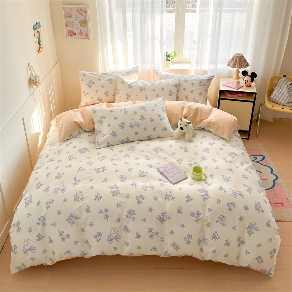 Algodón fresco no estático cuatro piezas de alta densidad ins viento dormitorio de estudiantes de dibujos animados cubierta de colcha de algodón A alto soporte de tres piezas