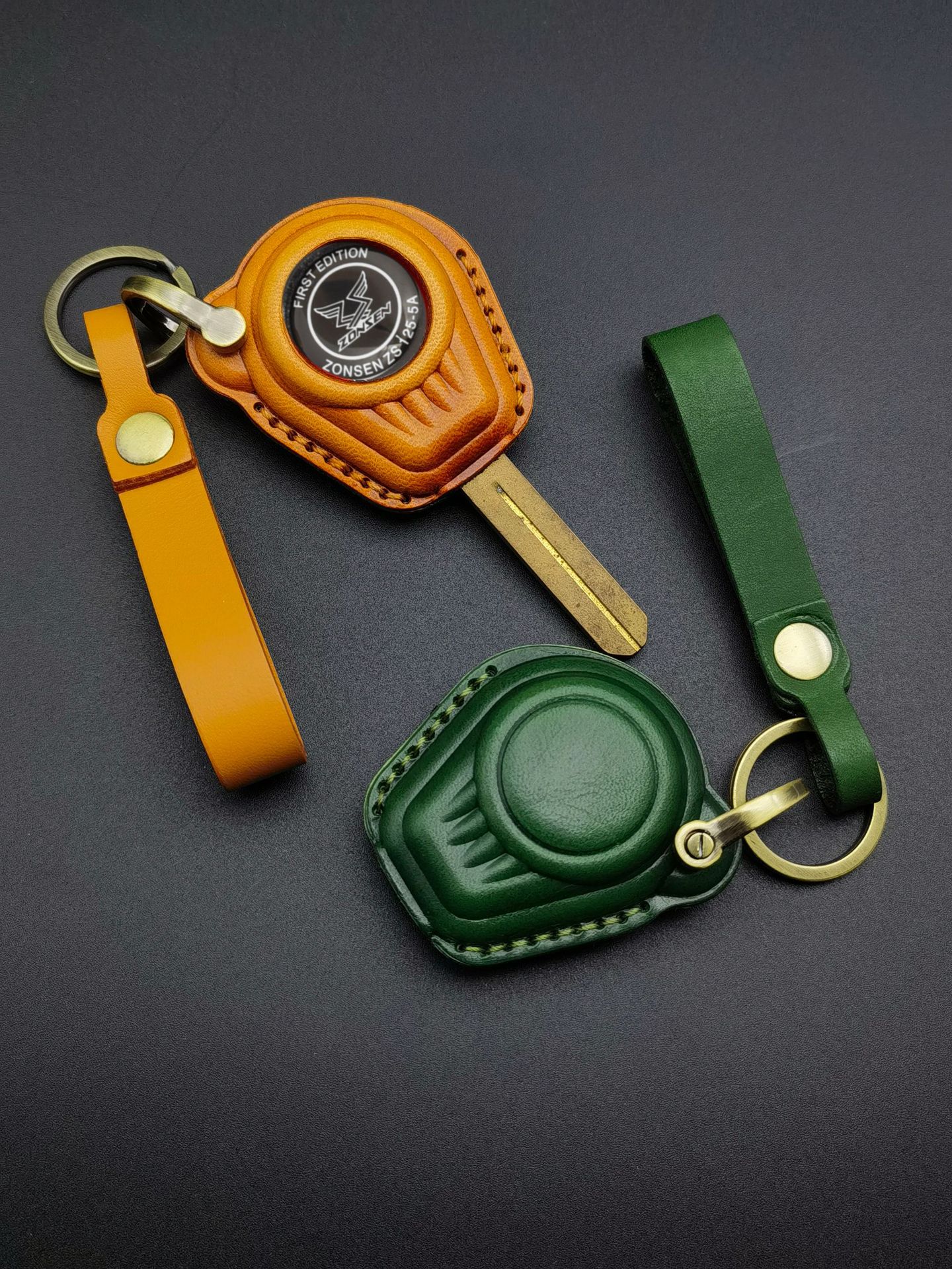 Suitable for Zongshen Yomi Little Bear Dundun Motorcycle Key Cover Bubble Zs125-5A Cowhide Key Bag Buckle