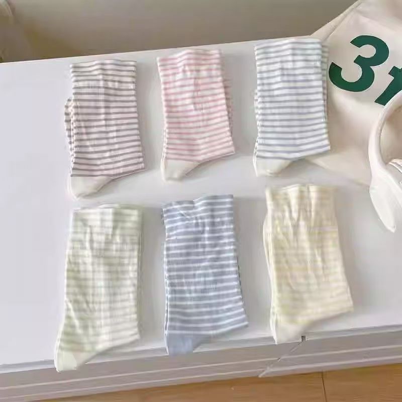 韓国風ストライプクリームソックス夏の女性のトレンディな学生和風シンプルなルーズソックスパイルソックス|undefined