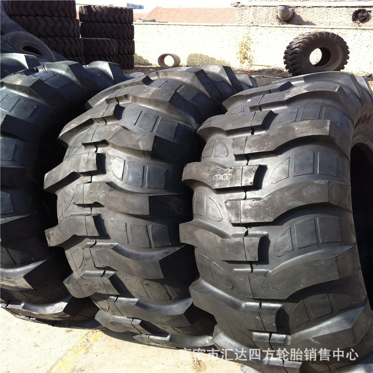 厂家直供18.4-24两头忙轮胎 人字花纹工程机械轮胎 现货 批发零售
