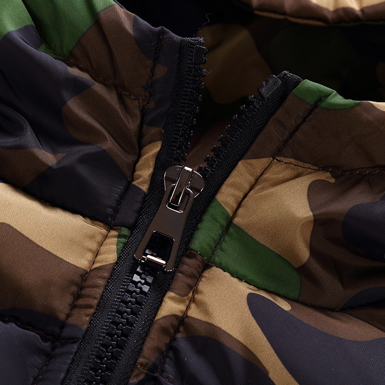 Chaqueta acolchada de plumón para niños de nuevo estilo, cuello de piel de camuflaje, chaqueta acolchada de algodón desmontable, chaqueta acolchada de moda cálida y gruesa