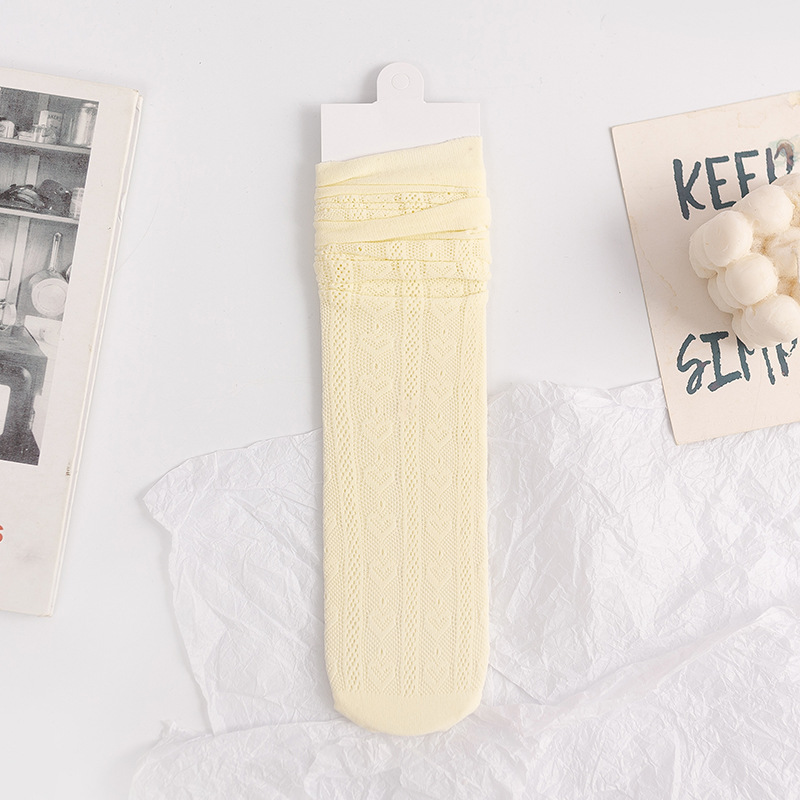 Calcetines de las mujeres del verano Delgado transpirable color sólido Lolita amor pila calcetines negro y blanco calcetines altos de la pantorrilla