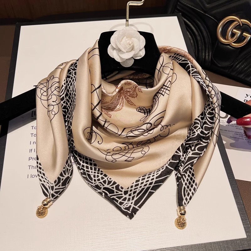 밀크 커피 꽃--[마그네틱 새틴 스퀘어 스카프]