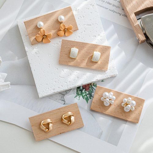 ins walnut ear fungus earring display rack solid wood card shooting props jewelry backboard jewelry stall display 