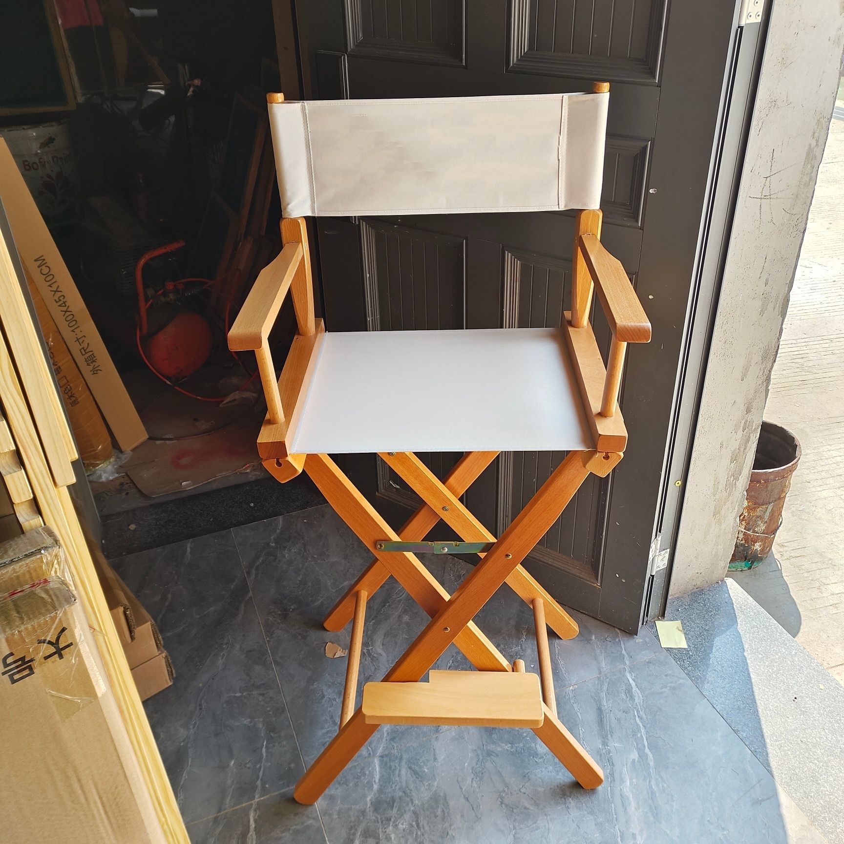 Silla de madera sólida silla de ocio silla de dormitorio silla de bar alto silla de fotos de red silla de empresa de exhibición de clavos taburete LOGO