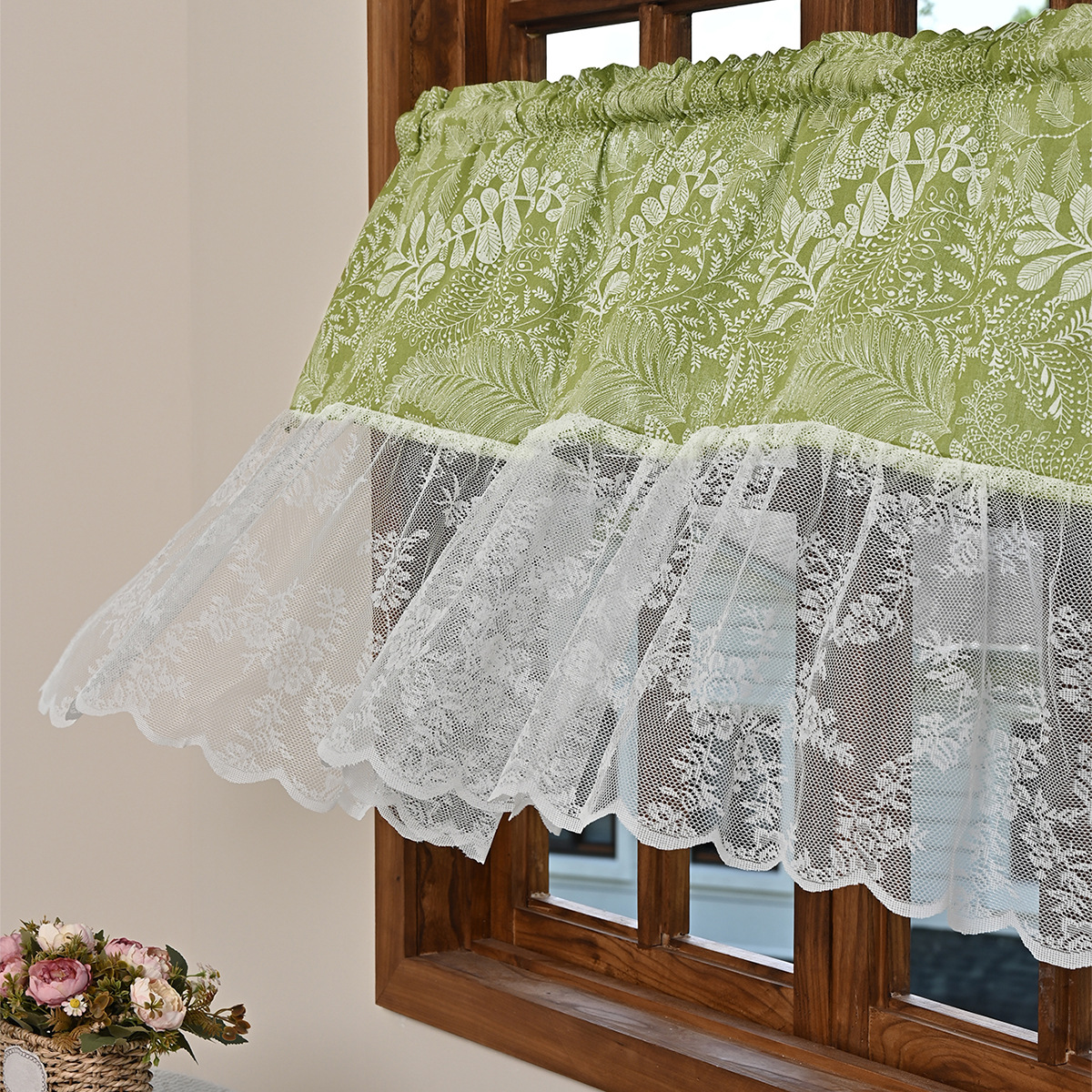 Transfronterizo emitió nuevas cortinas cortas impresas, pantallas de encaje semiopacas, cortinas terminadas, cortinas de cocina, salas de estudio